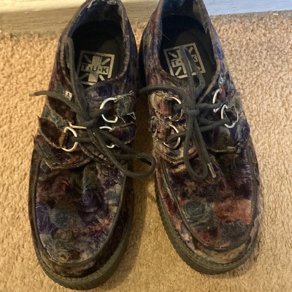 T.U.K velvet creepers